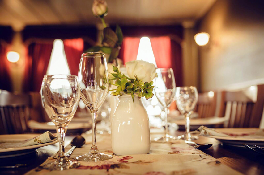 dine-03-dinner